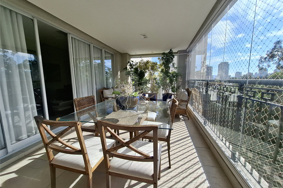 Apartamento à venda com 3 suítes em Santana, São Paulo, SP
