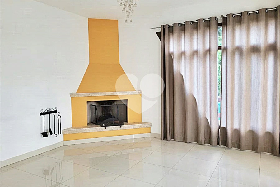 Casa à venda ou para alugar com 7 quartos, sendo 5 suítes, no condomínio Sausalito, Mairiporã - SP
