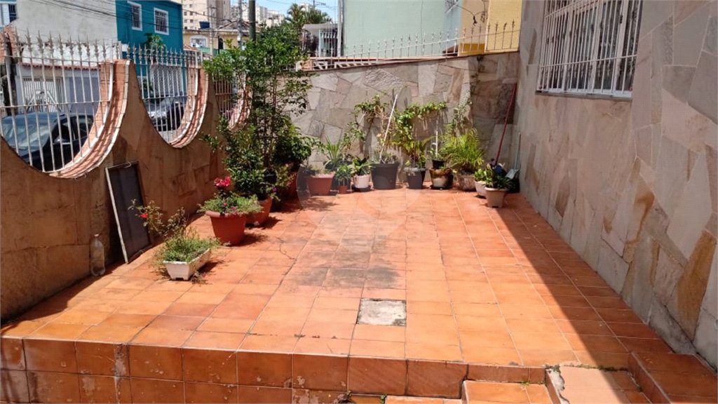Casa à venda com 4 quartos, sendo 2 suítes,  em Jardim Terezópolis, Guarulhos, SP