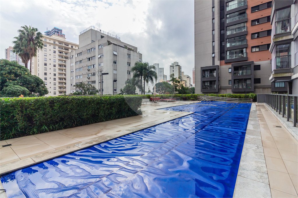 Apartamento à venda com 3 quartos, sendo 2 suítes, em Pinheiros, São Paulo, SP