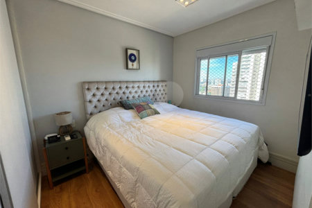 Apartamento à venda com 3 quartos, sendo 1 suíte,  em Santo Amaro, São Paulo, SP