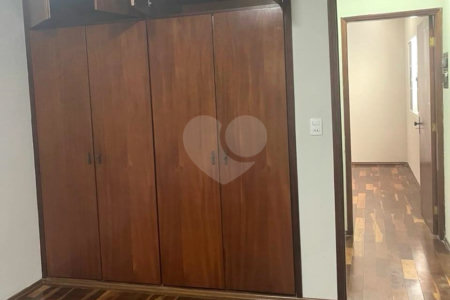 Casa à venda com 3 quartos em Jardim Itália, Itapetininga, SP