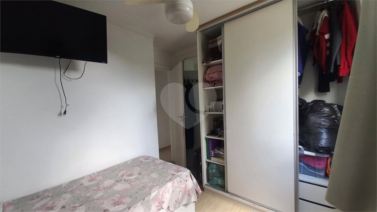 Apartamento à venda com 3 quartos, sendo 1 suíte,  em Parque Novo Mundo, São Paulo, SP