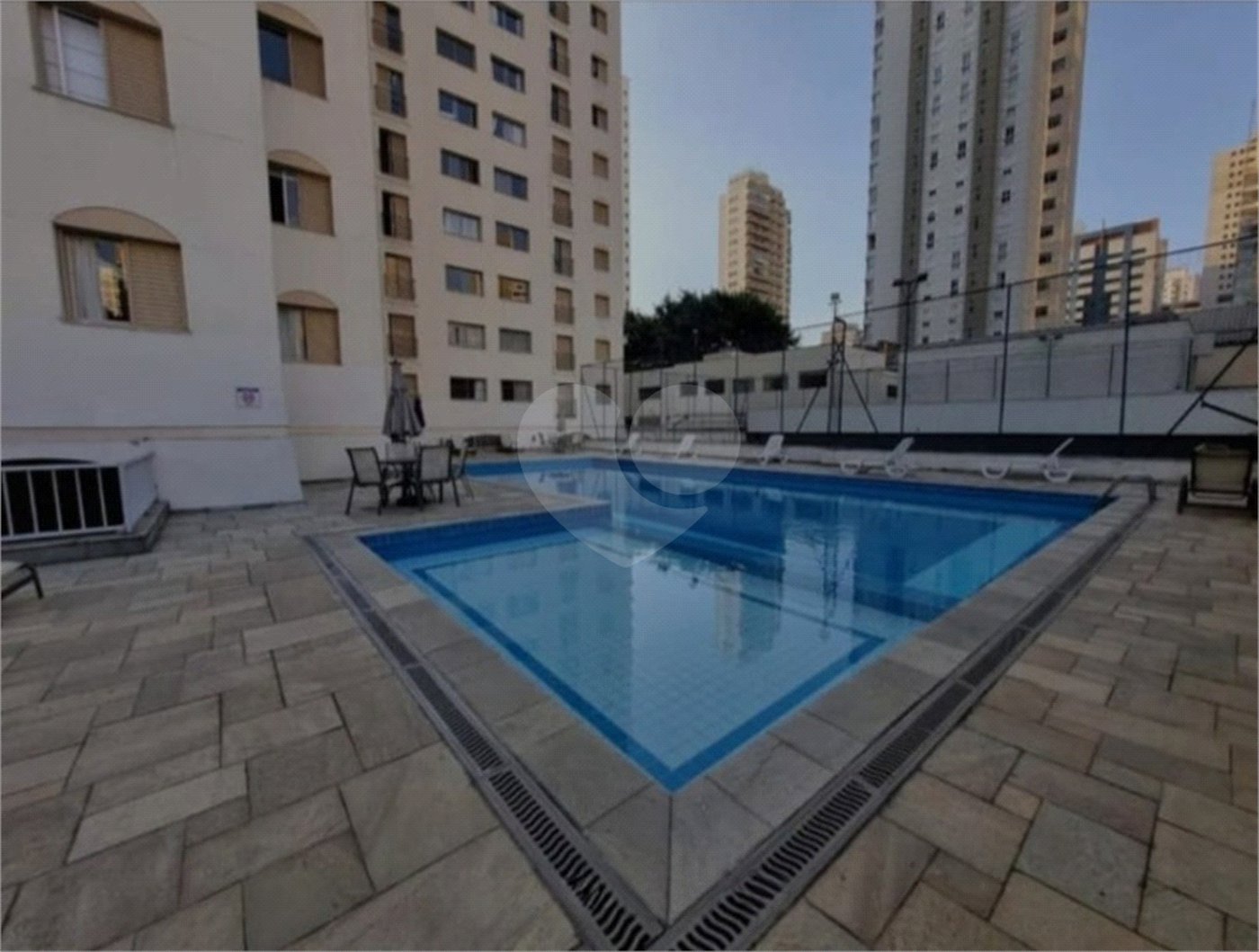 Apartamento à venda com 2 quartos em Moema, São Paulo, SP