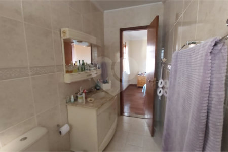 Sobrado à venda com 7 quartos, sendo 2 suítes, em Jardim Marajoara, São Paulo, SP
