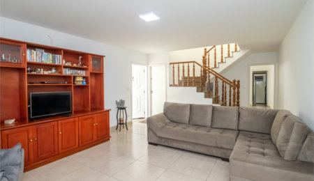Sobrado à venda com 3 quartos, sendo 1 suíte,  em Chácara Santo Antônio, São Paulo, SP