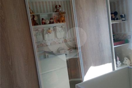 Casa à venda com 3 quartos, sendo 1 suíte, no condomínio Village St. Louis, São Paulo - SP