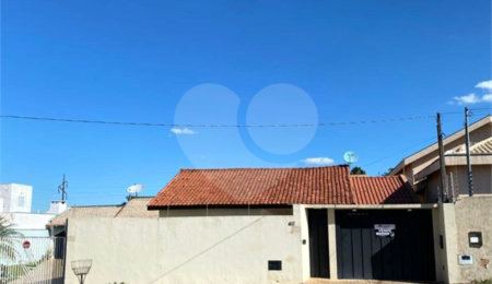 Casa à venda com 2 quartos, sendo 1 suíte,  em Vila Renô, Ponta Porã, MS