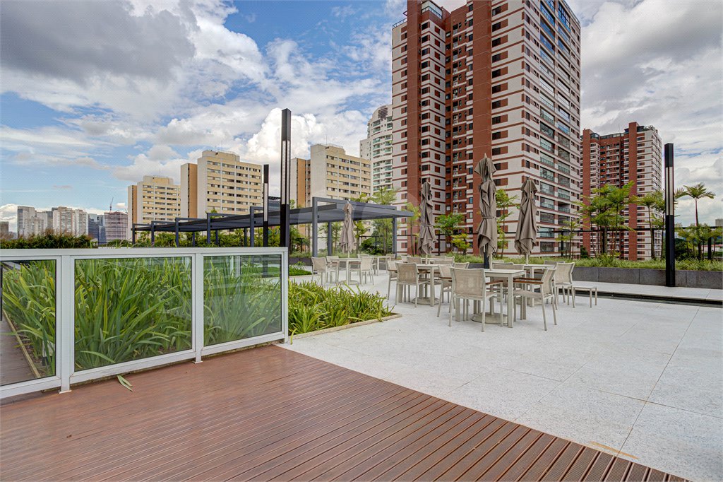 Duplex à venda com 2 suítes em Granja Julieta, São Paulo, SP