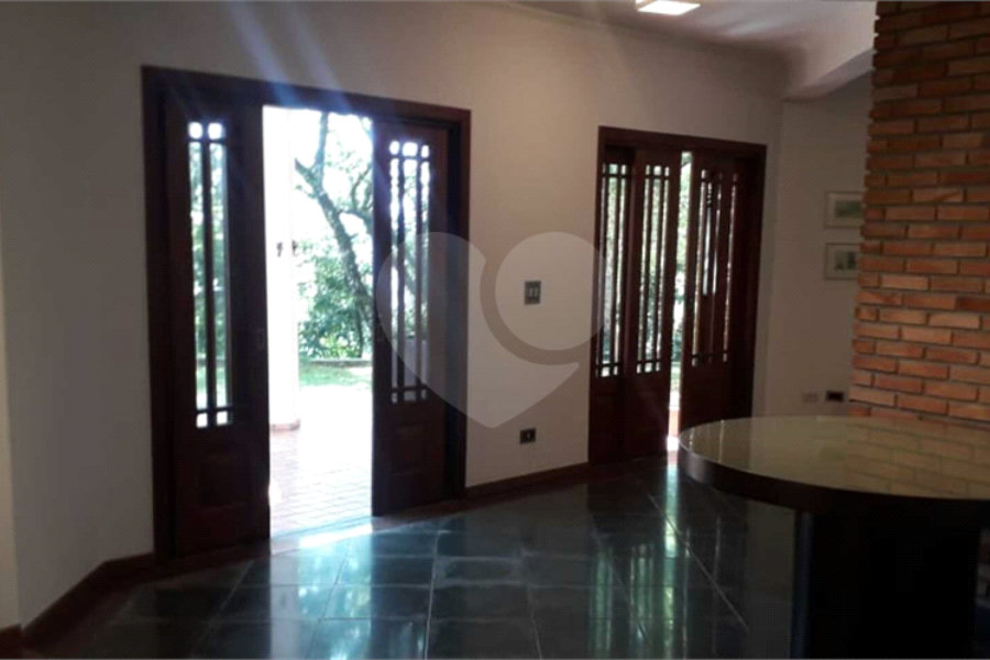 Casa à venda com 3 quartos, sendo 4 suítes,  no condomínio Alpes da Cantareira, Mairiporã - SP