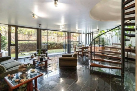 Casa à venda com 4 suítes em Jardim Vitória Régia, São Paulo, SP