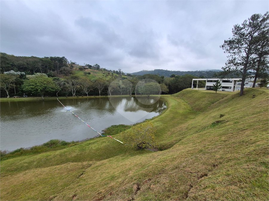 Casa à venda com 4 suítes no condomínio Reserva da Serra, Mairiporã - SP