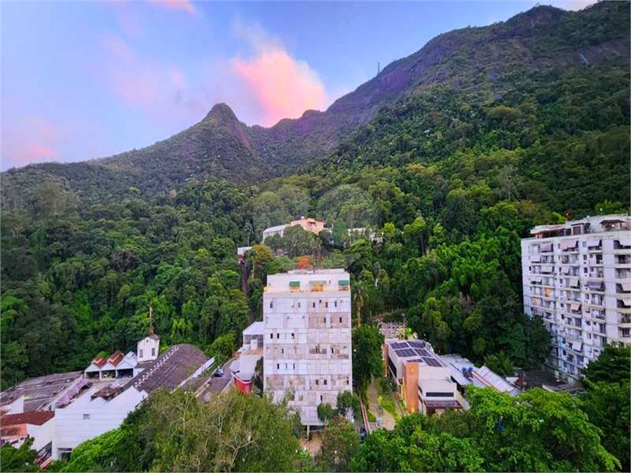 Apartamento à venda com 3 quartos, sendo 1 suíte, em Tijuca, Rio de Janeiro, RJ