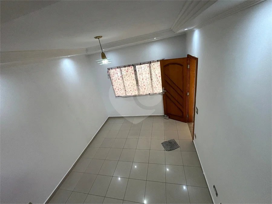 Sobrado à venda ou para alugar com 2 quartos em Vila Nova Cachoeirinha, São Paulo, SP