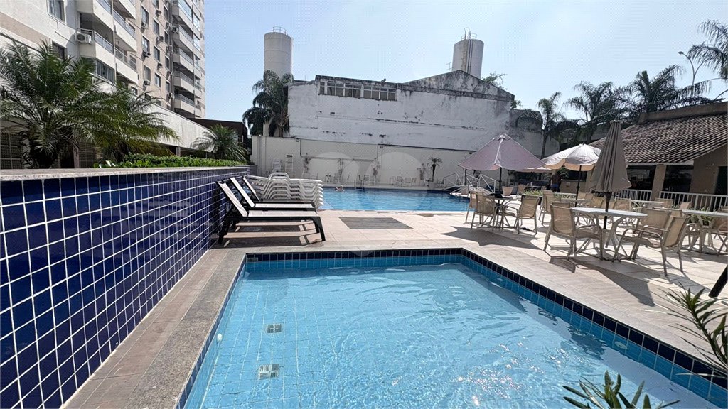 Apartamento à venda com 2 quartos, sendo 1 suíte,  em Rio Comprido, Rio de Janeiro, RJ
