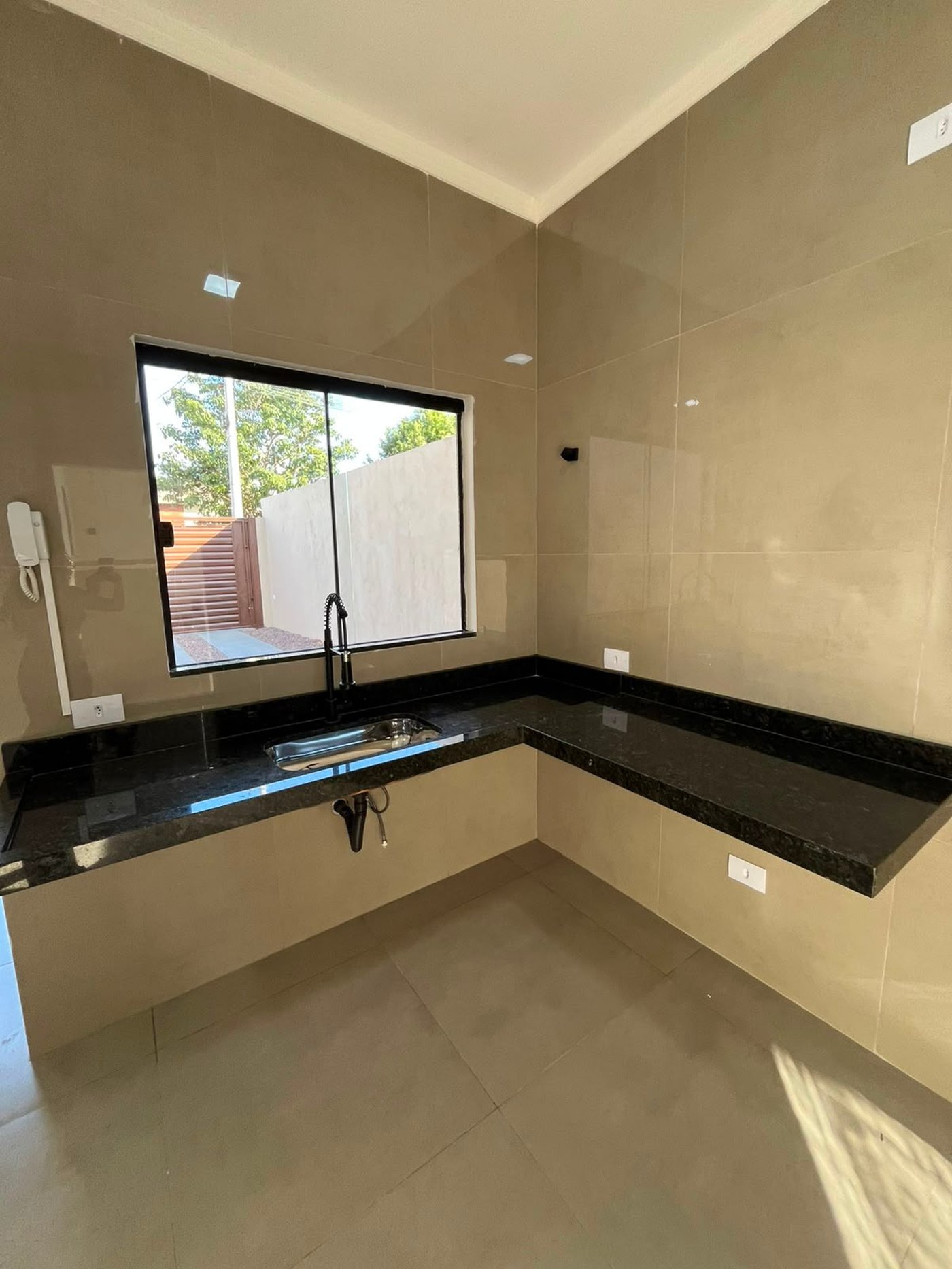 Casa à venda com 3 quartos, sendo 1 suíte,  em Alto da Boa Vista, Três Lagoas, MS