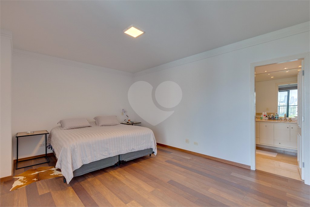 Apartamento à venda com 4 suítes em Alto da Boa Vista, São Paulo, SP