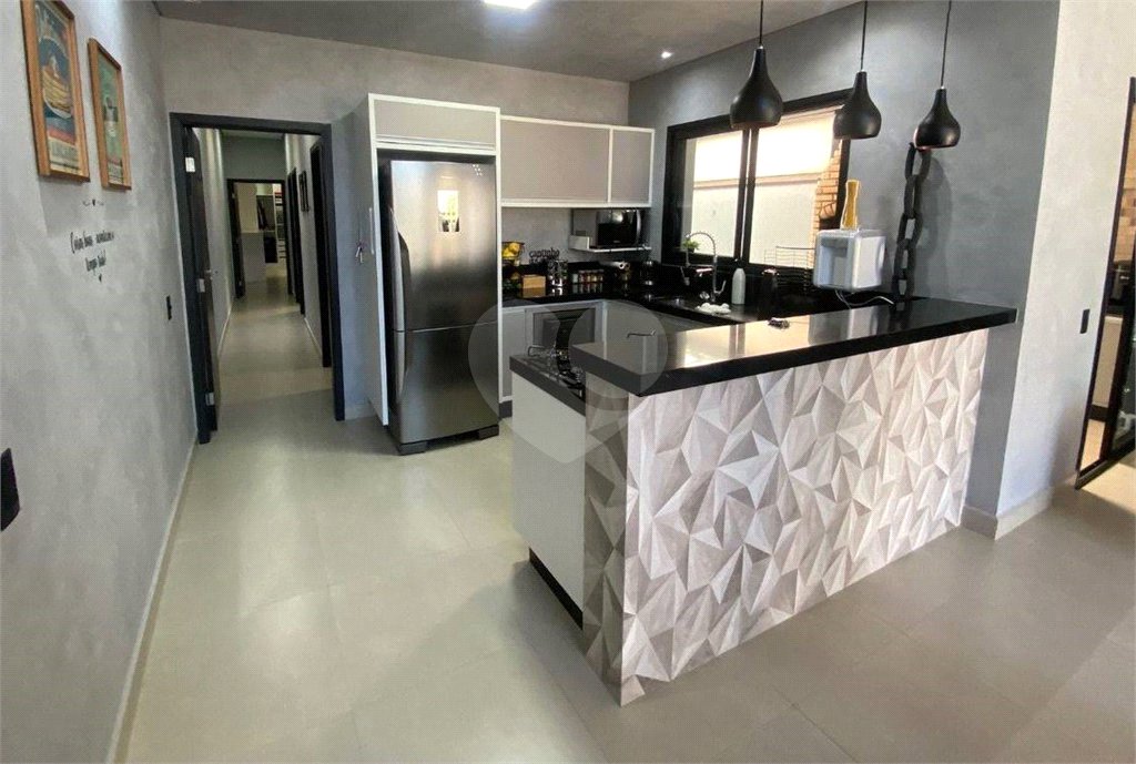 Casa à venda com 3 quartos, sendo 1 suíte, no condomínio Vila Rica, Indaiatuba - SP