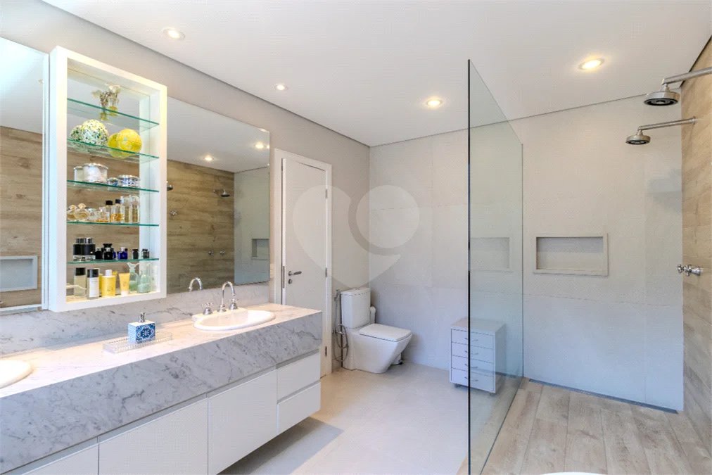Casa à venda com 4 suítes no condomínio Laplace Spe, São Paulo - SP