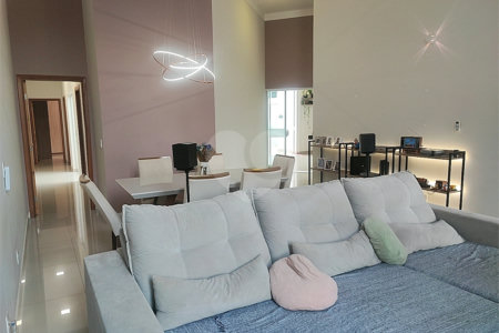 Casa à venda com 3 suítes em Jardim dos Flamboyants, Araraquara, SP