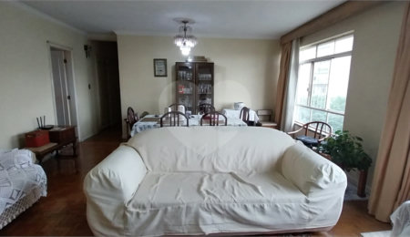 Apartamento à venda com 3 quartos, sendo 1 suíte,  em Bela Vista, São Paulo, SP