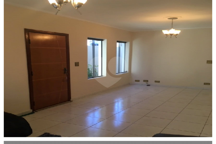 Sobrado à venda com 3 quartos, sendo 1 suíte, em Vila Guilherme, São Paulo, SP