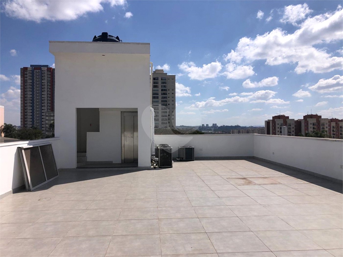Prédio para alugar no Centro, Suzano, SP