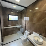 Casa à venda com 3 quartos, sendo 1 suíte, no condomínio Condomíno Helena Maria, Sorocaba - SP