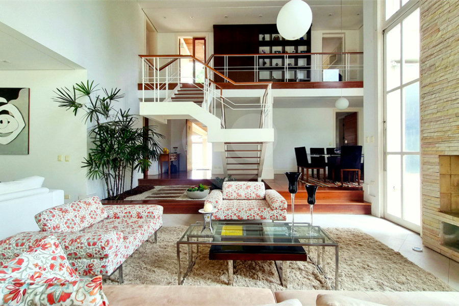 Casa à venda ou para alugar com 5 suítes em Serra da Cantareira, Mairiporã, SP