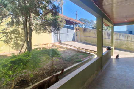 Chácara à venda com 3 quartos, sendo 1 suíte, no Centro, Nazaré Paulista, SP