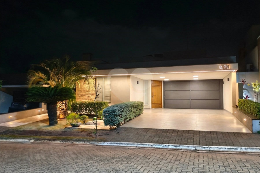 Casa à venda com 3 suítes em Carmo, Araraquara, SP