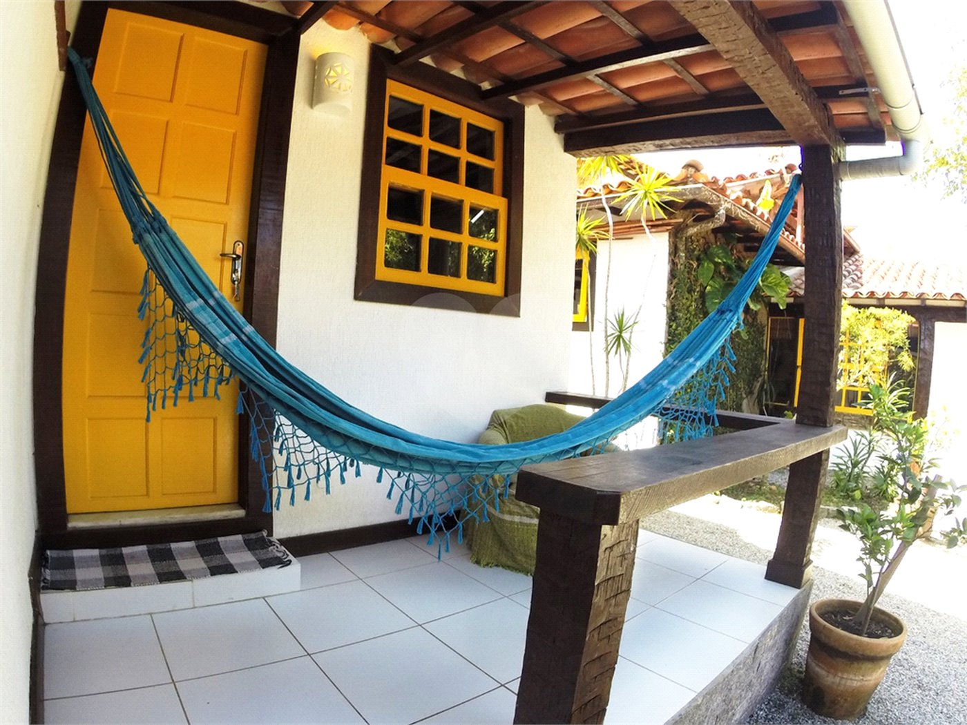 Casa à venda com 8 quartos, sendo 4 suítes, em Alto de Búzios, Armação dos Búzios, RJ