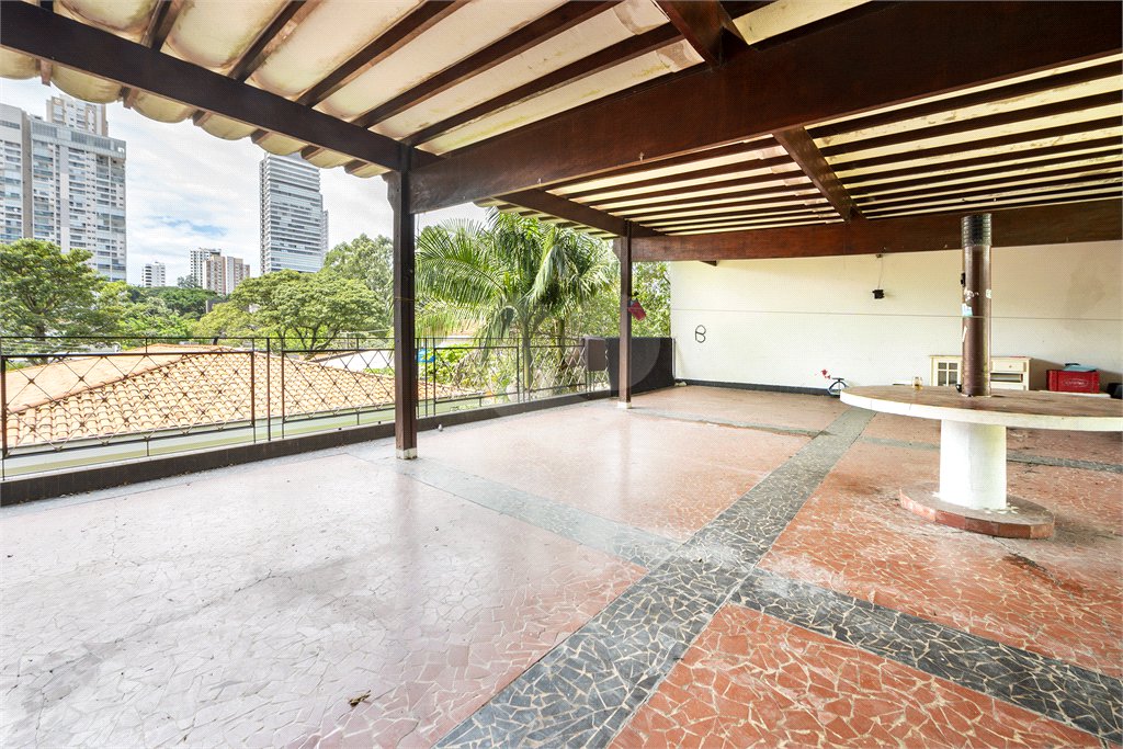 Casa Térrea à venda com 4 quartos, sendo 2 suítes, em Brooklin Velho, São Paulo, SP