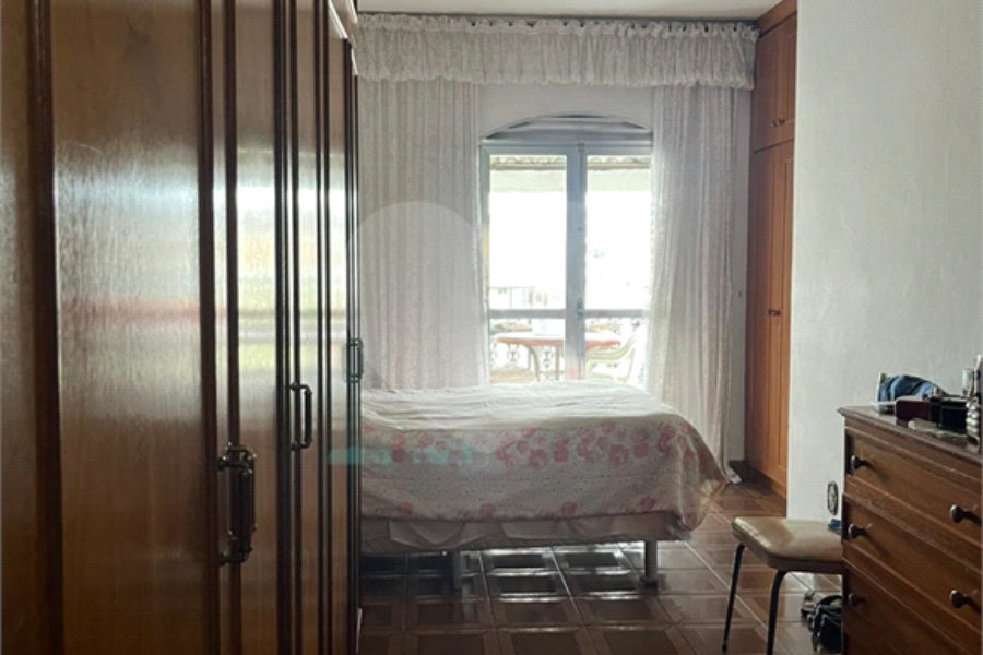 Sobrado à venda com 3 quartos, sendo 1 suíte, em Tremembé, São Paulo, SP