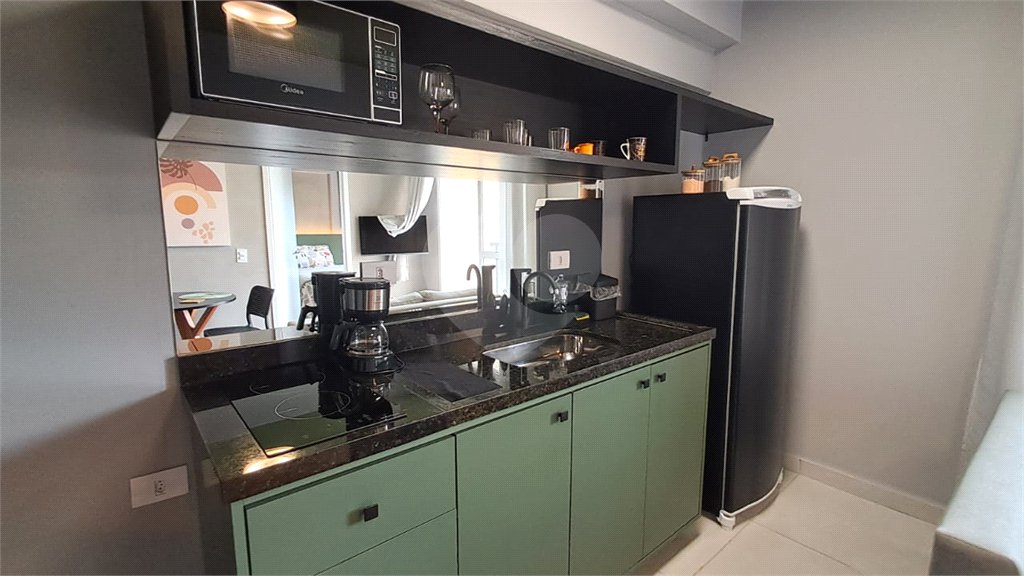 Apartamento à venda ou para alugar com 1 suíte em Vila Paulicéia, São Paulo, SP