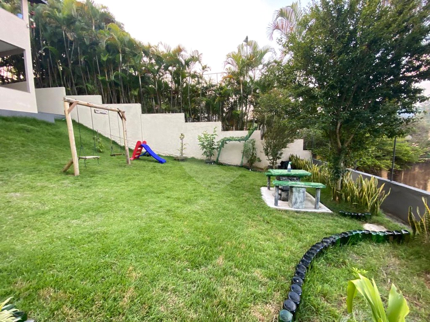 Sobrado à venda com 2 quartos, sendo 1 suíte, em Horto, São Paulo, SP