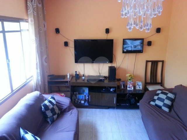 Sobrado à venda com 3 quartos, sendo 2 suítes,  em Jardim Nery, Mairiporã, SP