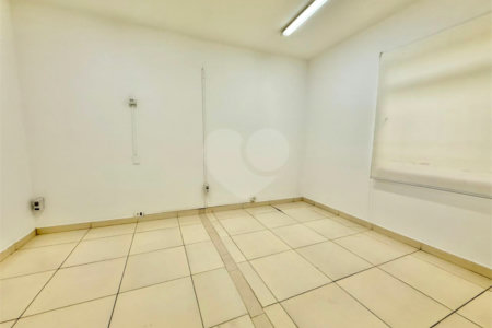 Casa à venda com 3 quartos em Campo Belo, São Paulo, SP