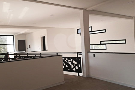 Casa à venda ou para alugar com 4 quartos, sendo 3 suítes, em Serra dos Lagos (jordanésia), Cajamar, SP