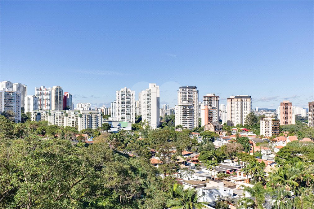 Apartamento à venda com 4 quartos, sendo 3 suítes, em Alto da Boa Vista, São Paulo, SP