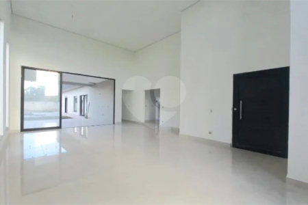 Casa à venda com 4 quartos, sendo 3 suítes,  no condomínio Samballa 3, Atibaia - SP