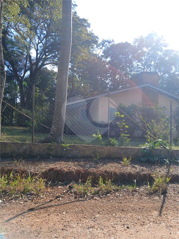 Chácara à venda com 3 quartos, sendo 2 suítes,  em Jardim Estância Brasil, Atibaia, SP
