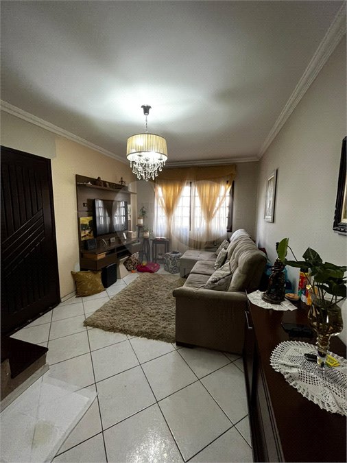 Sobrado à venda com 3 quartos, sendo 1 suíte, em Jaraguá, São Paulo, SP