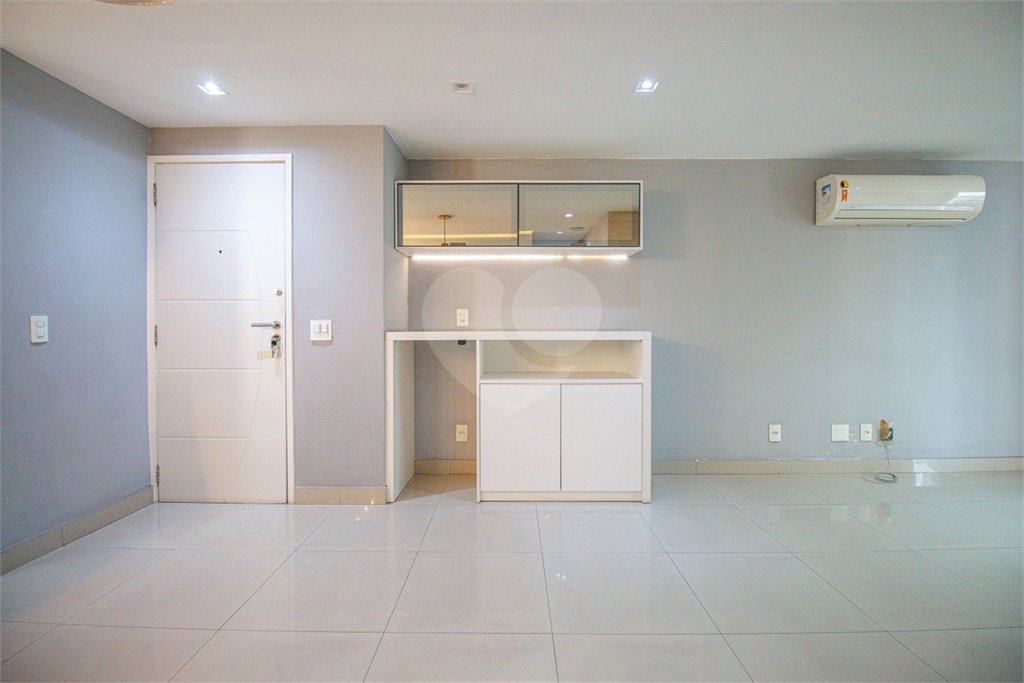Apartamento à venda com 3 quartos, sendo 1 suíte, em Tijuca, Rio de Janeiro, RJ