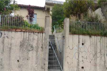 Casa Térrea à venda com 5 suítes em Vila Lageado, São Paulo, SP