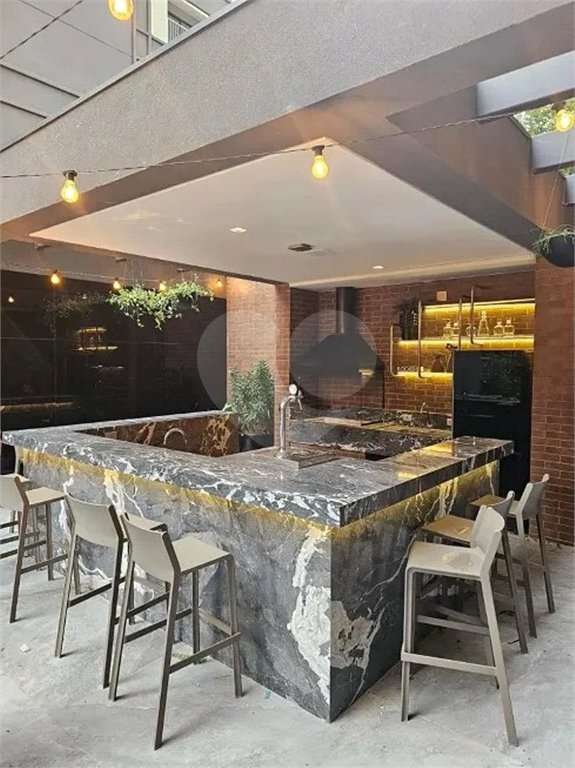 Apartamento à venda com 4 quartos, sendo 2 suítes,  em Vila Clementino, São Paulo, SP