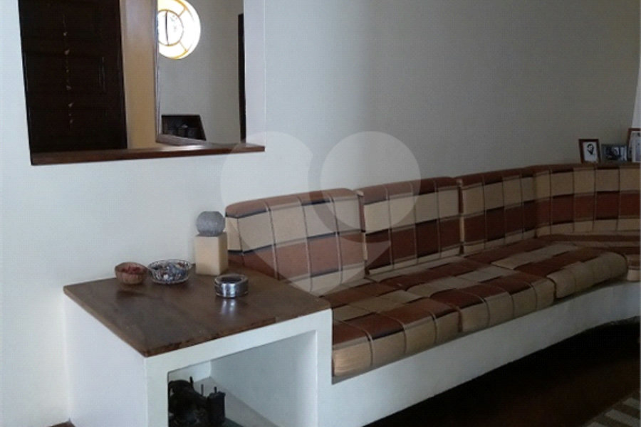 Casa à venda com 4 quartos, sendo 1 suíte, em Tremembé, São Paulo, SP