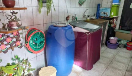 Sobrado à venda com 4 quartos, sendo 1 suíte,  em Santo Antônio, Osasco, SP