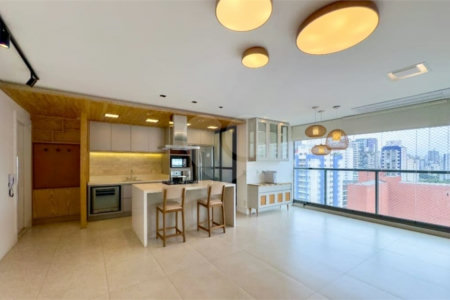 Apartamento à venda com 3 quartos, sendo 1 suíte, em Vila Olímpia, São Paulo, SP