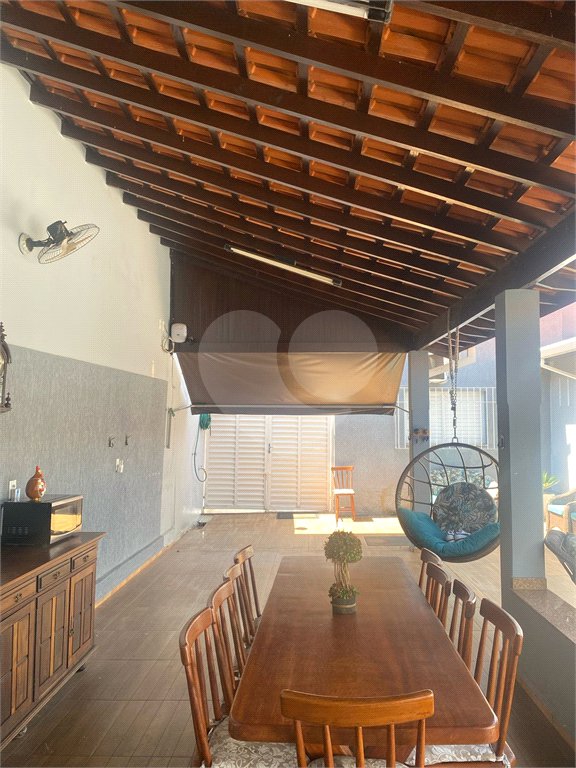 Casa à venda com 4 quartos, sendo 1 suíte, no Centro, Indaiatuba, SP